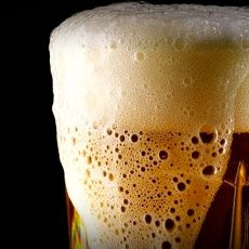 Bira Köpüğü Neden Oluşur ve Nasıl Kontrol Edilir?